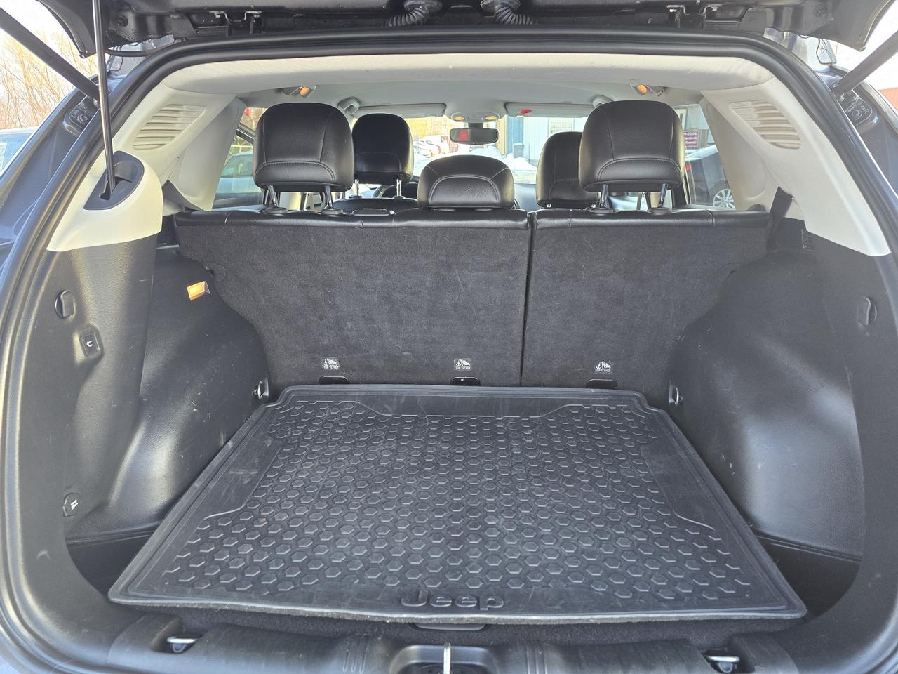 2018 Jeep Compass NORTH Photo