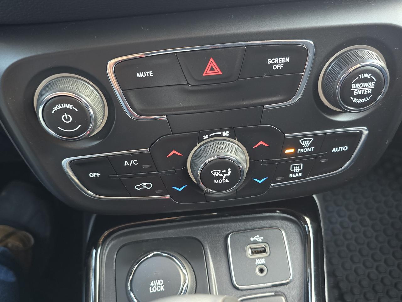 2018 Jeep Compass NORTH Photo