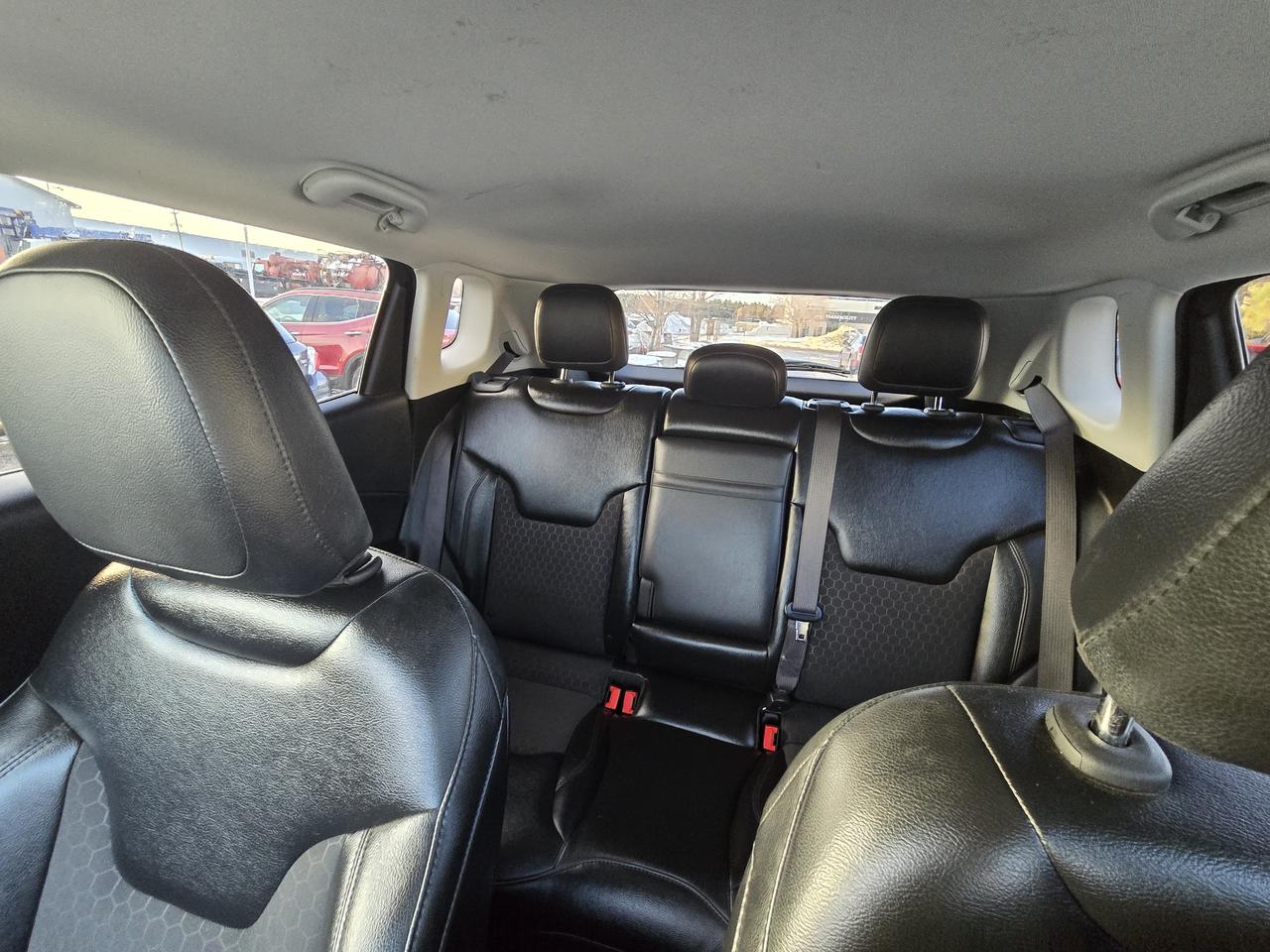 2018 Jeep Compass NORTH Photo