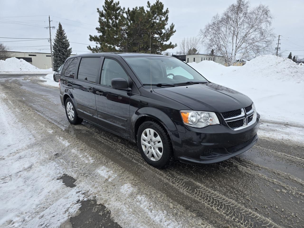 2016 Dodge Grand Caravan SE Photo