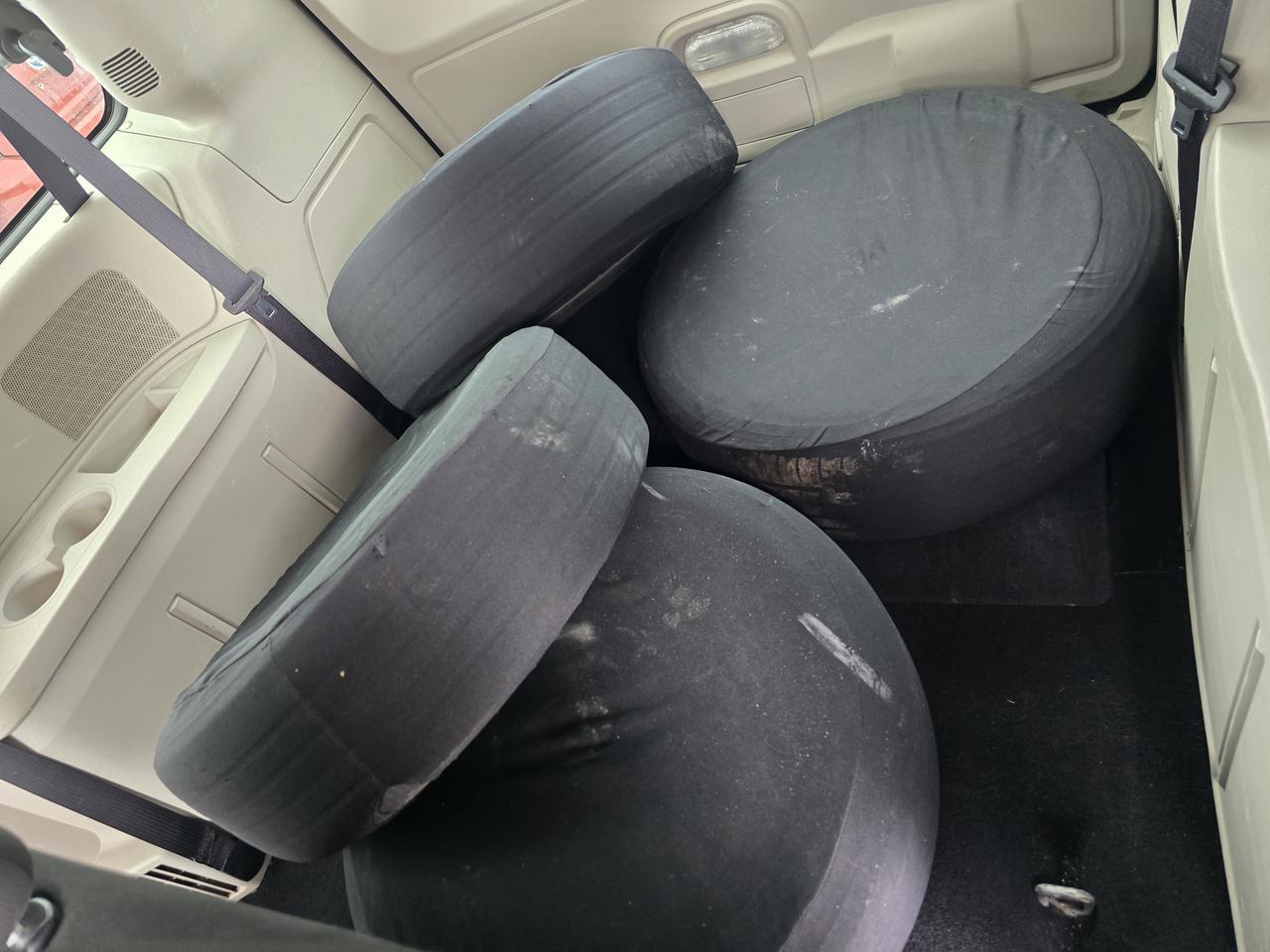 2016 Dodge Grand Caravan SE Photo