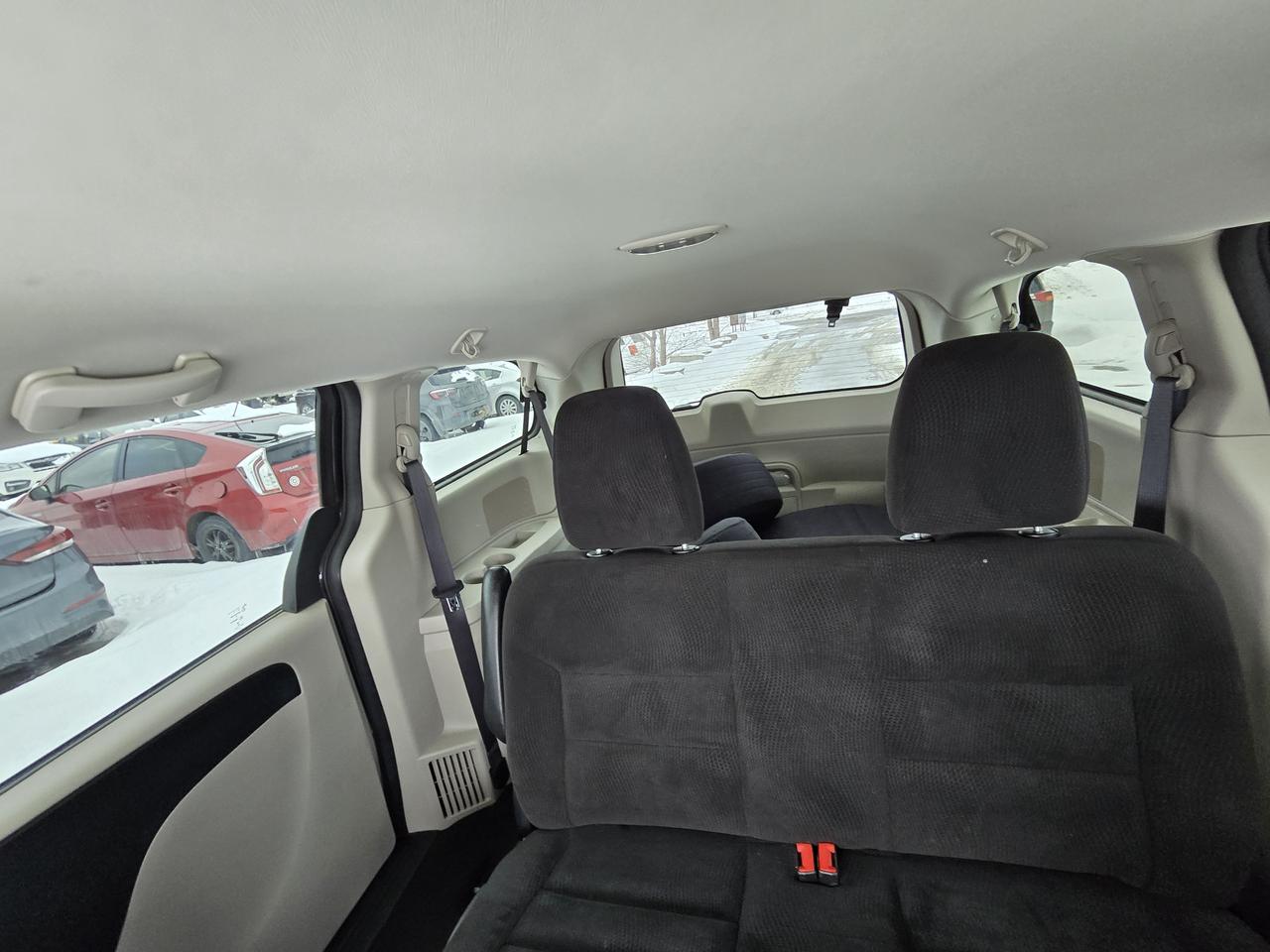 2016 Dodge Grand Caravan SE Photo