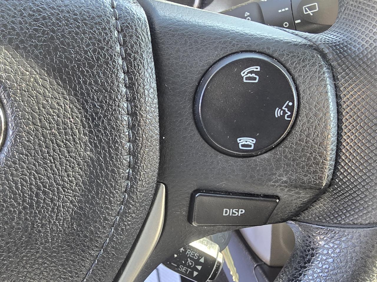 2014 Toyota RAV4 LE Photo