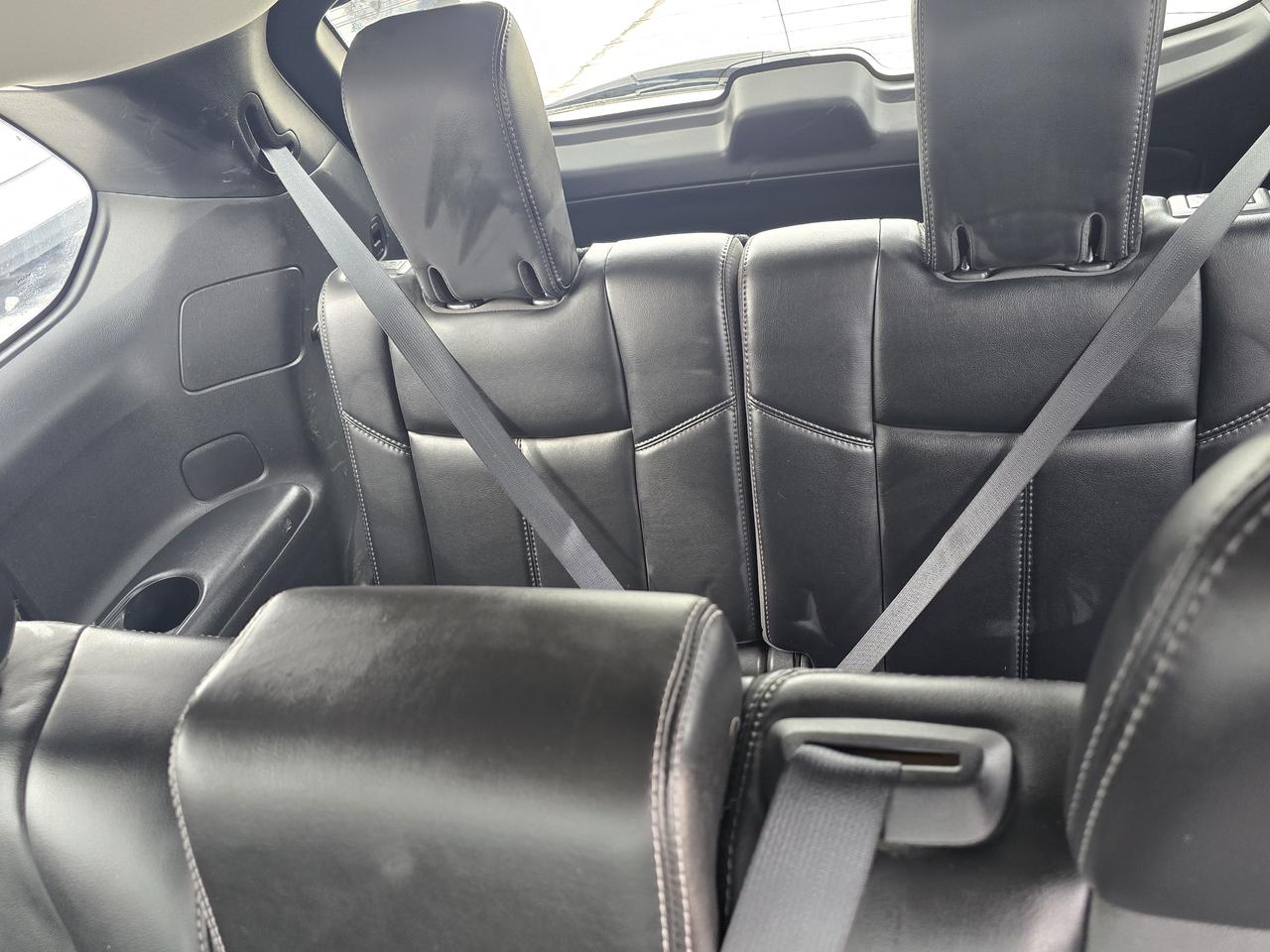 2016 Nissan Pathfinder SL Photo