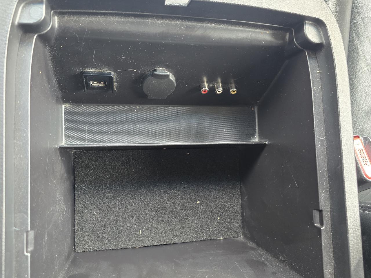 2016 Nissan Pathfinder SL Photo