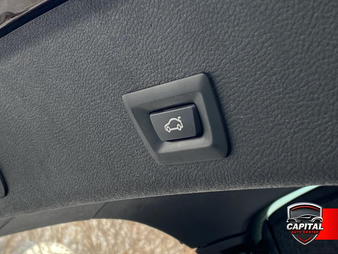 2017 BMW X4 xDrive28i Photo