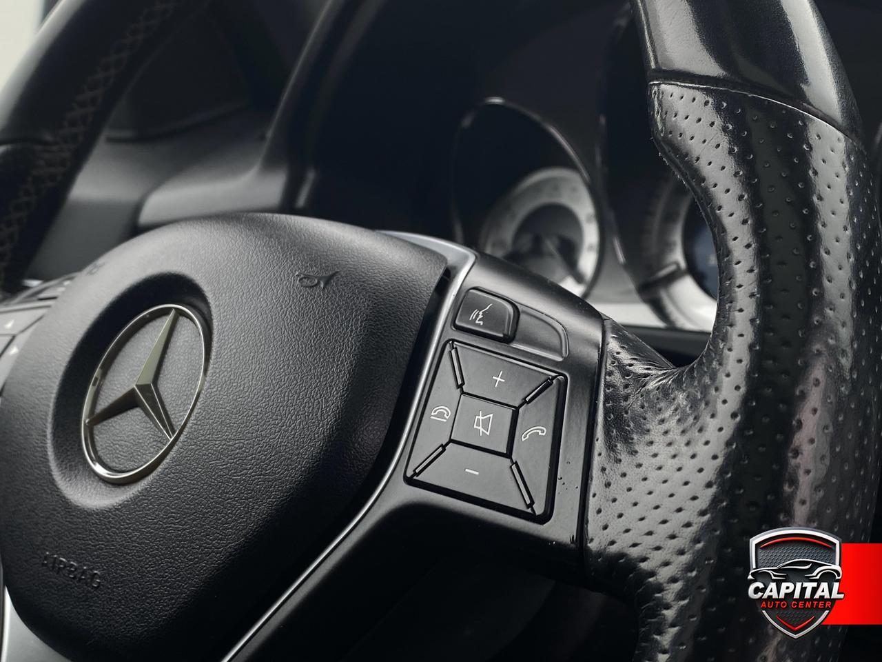 2015 Mercedes-Benz GLK-Class GLK250 Photo