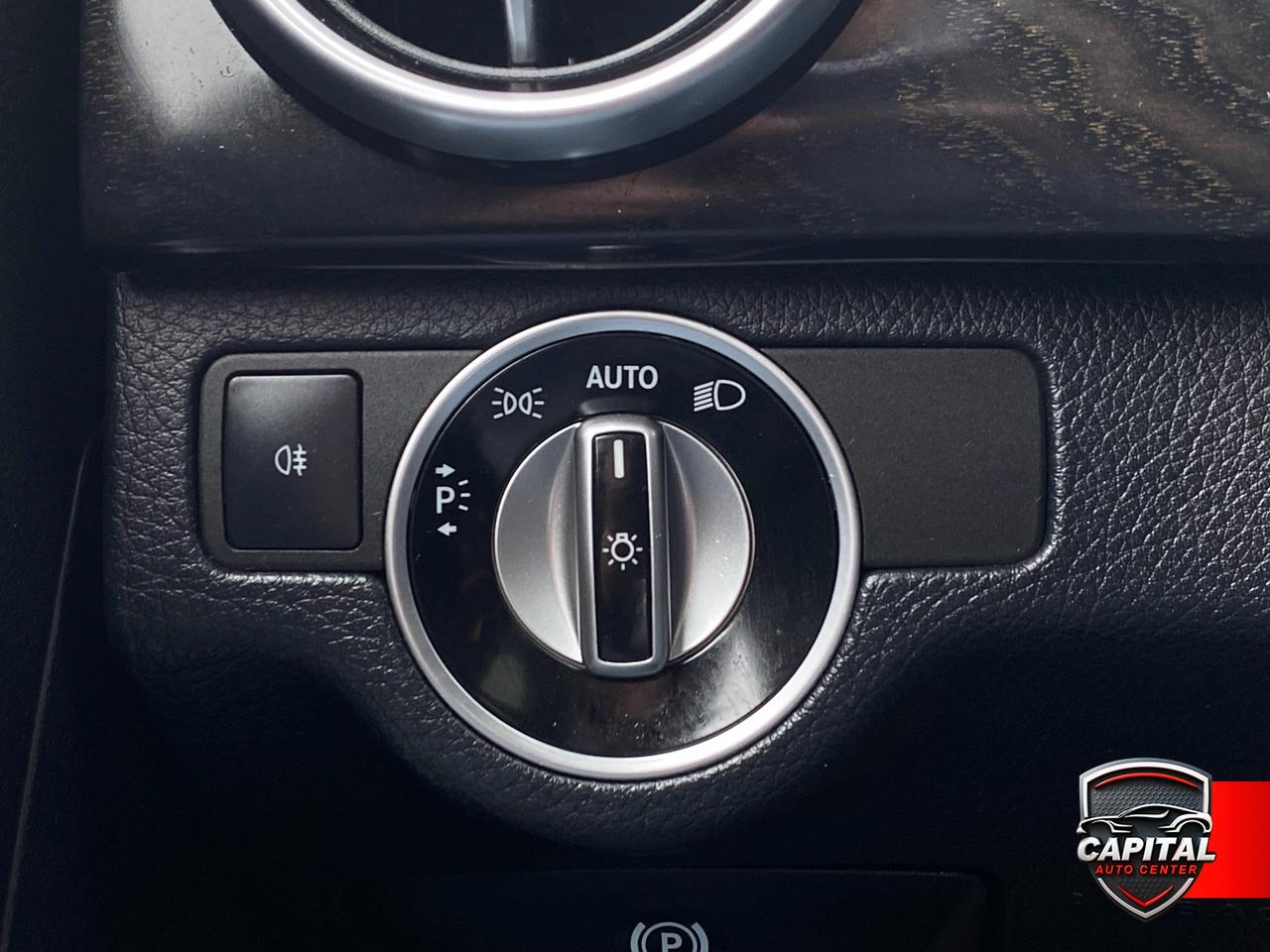 2015 Mercedes-Benz GLK-Class GLK250 Photo