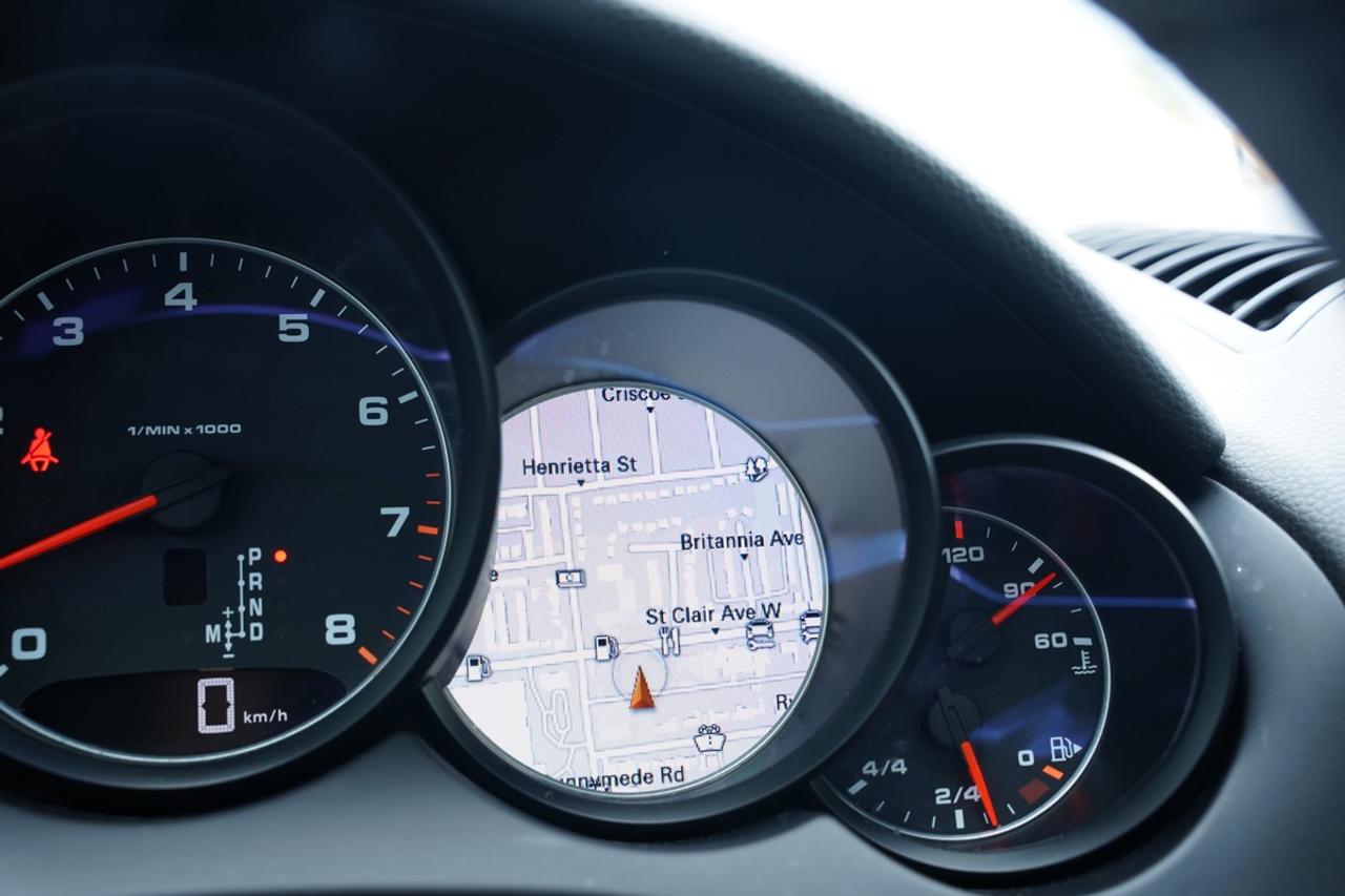 2018 Porsche Cayenne AWD/PREMIUM PKG/LOADED Photo