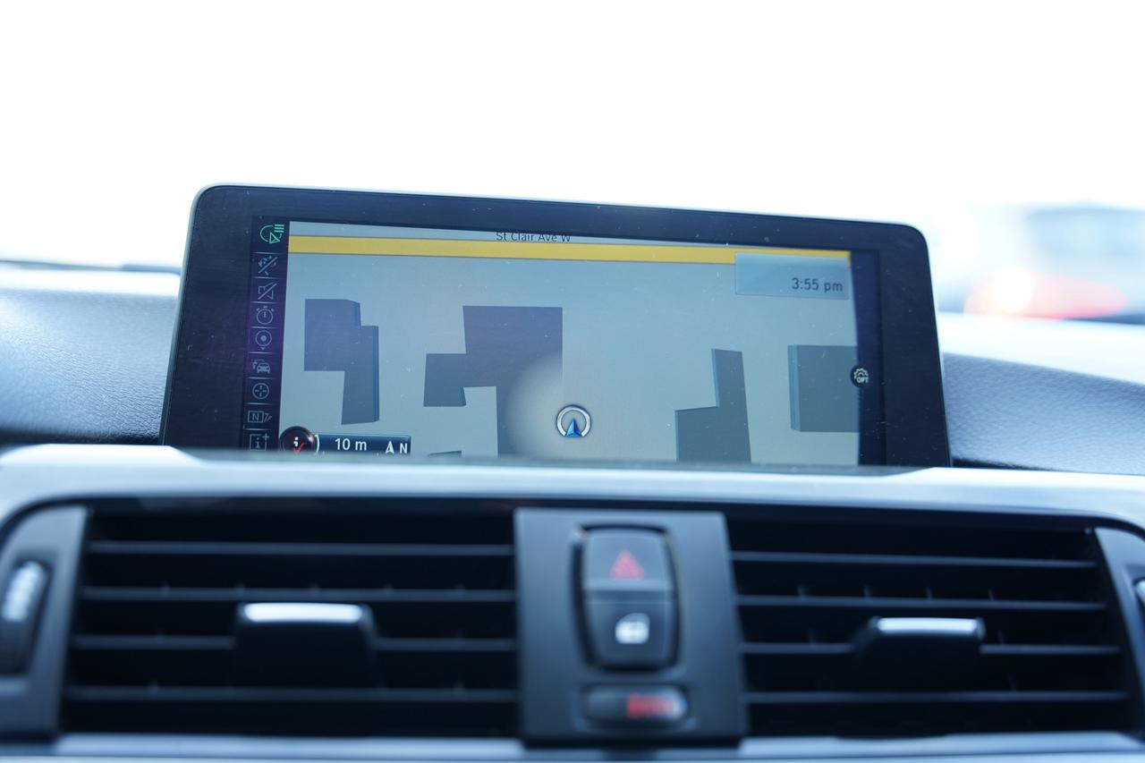 2015 BMW 3-Series 328i xDrive/NAV/ CAMERA/ LEATHER/ SUNROOF Photo