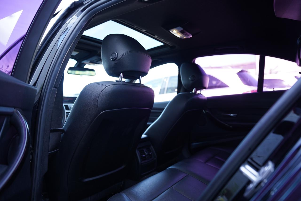 2015 BMW 3-Series 328i xDrive/NAV/ CAMERA/ LEATHER/ SUNROOF Photo