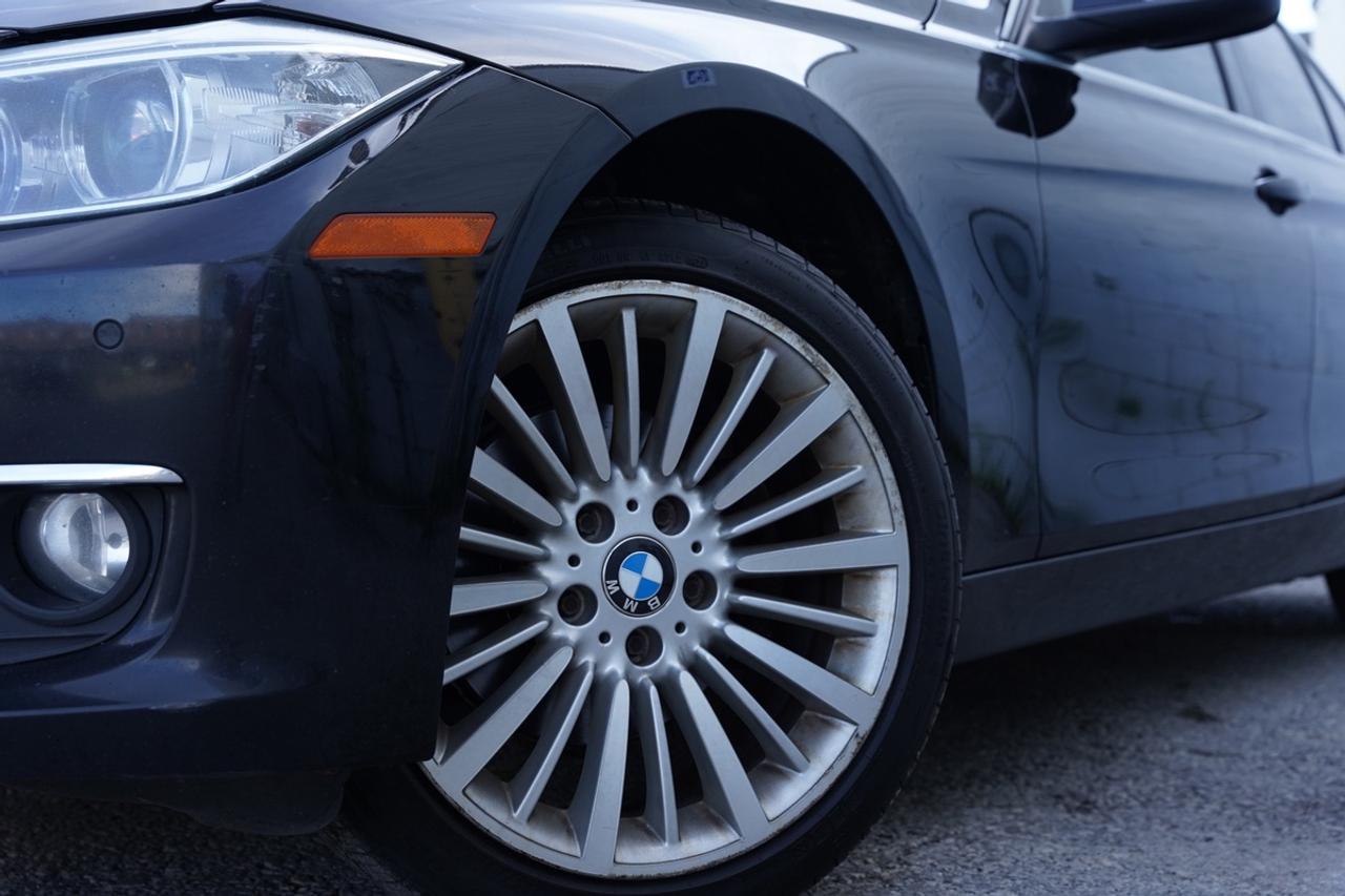 2015 BMW 3-Series 328i xDrive/NAV/ CAMERA/ LEATHER/ SUNROOF Photo