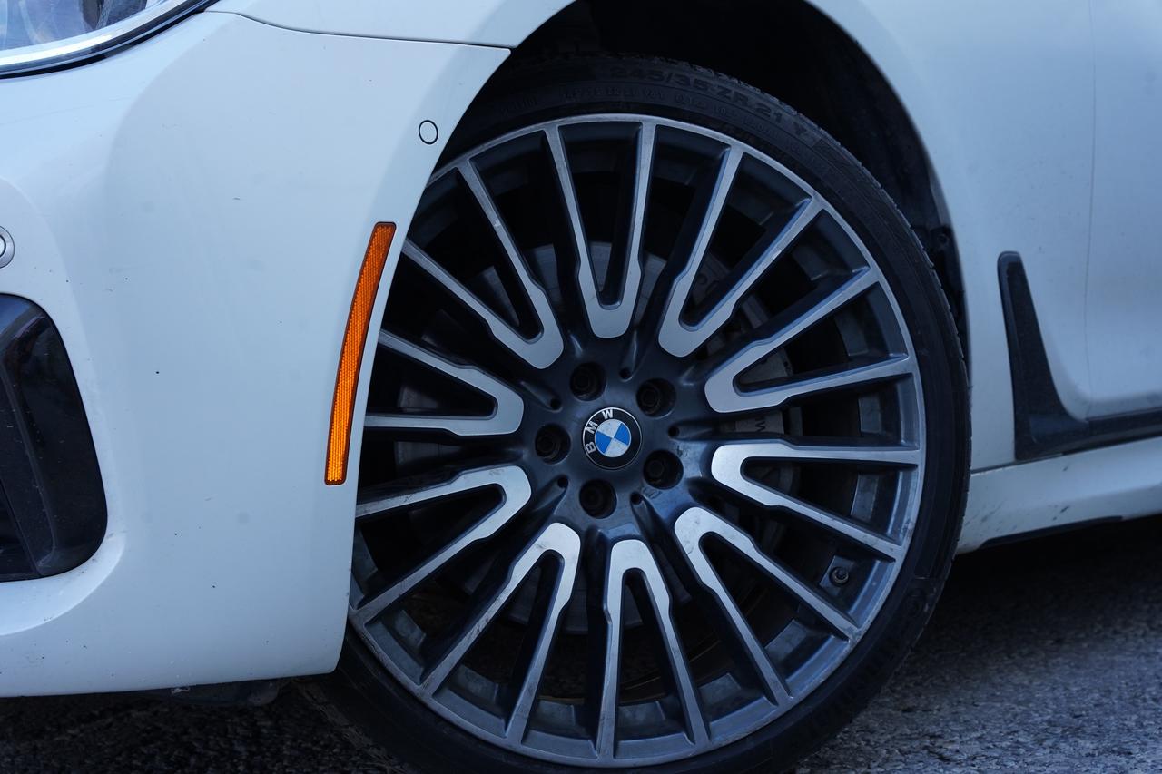 2019 BMW 7-Series 750Li Xdrive/ VACUUM DOOR/ PANOROOF/NO ACCIDENTS Photo