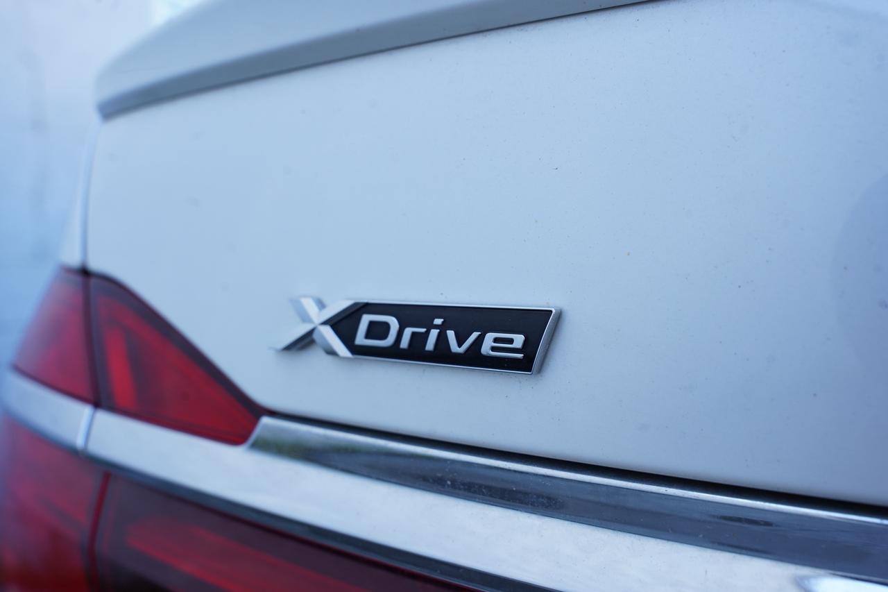 2019 BMW 7-Series 750Li Xdrive/ VACUUM DOOR/ PANOROOF/NO ACCIDENTS Photo