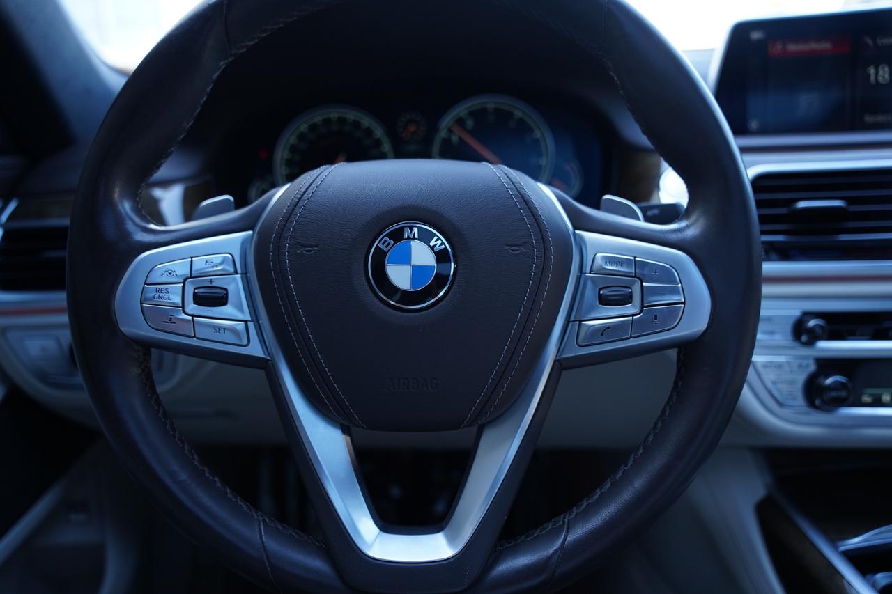 2019 BMW 7-Series 750Li Xdrive/ VACUUM DOOR/ PANOROOF/NO ACCIDENTS Photo