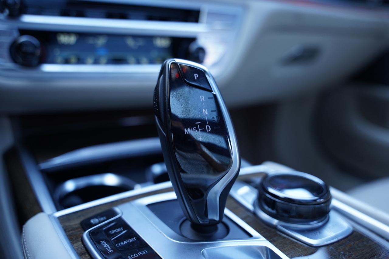 2019 BMW 7-Series 750Li Xdrive/ VACUUM DOOR/ PANOROOF/NO ACCIDENTS Photo