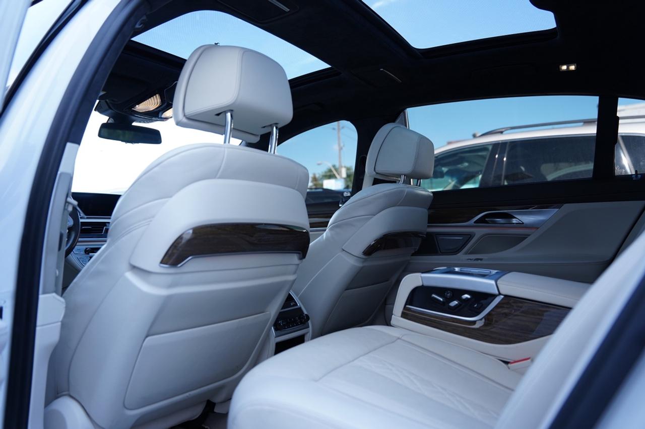 2019 BMW 7-Series 750Li Xdrive/ VACUUM DOOR/ PANOROOF/NO ACCIDENTS Photo