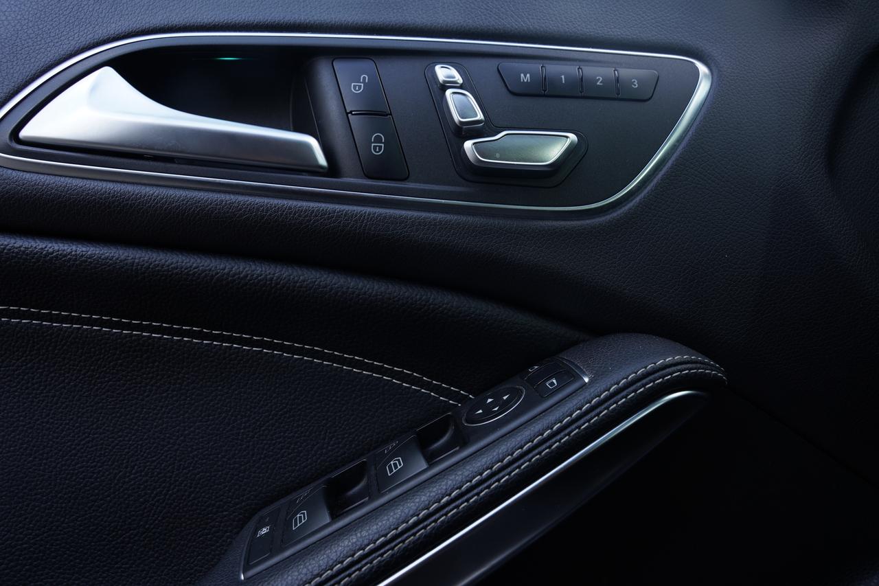 2018 Mercedes-Benz CLA-Class CLA250/AMG PKG/PANOROOF/ CAMERA/ NAV Photo