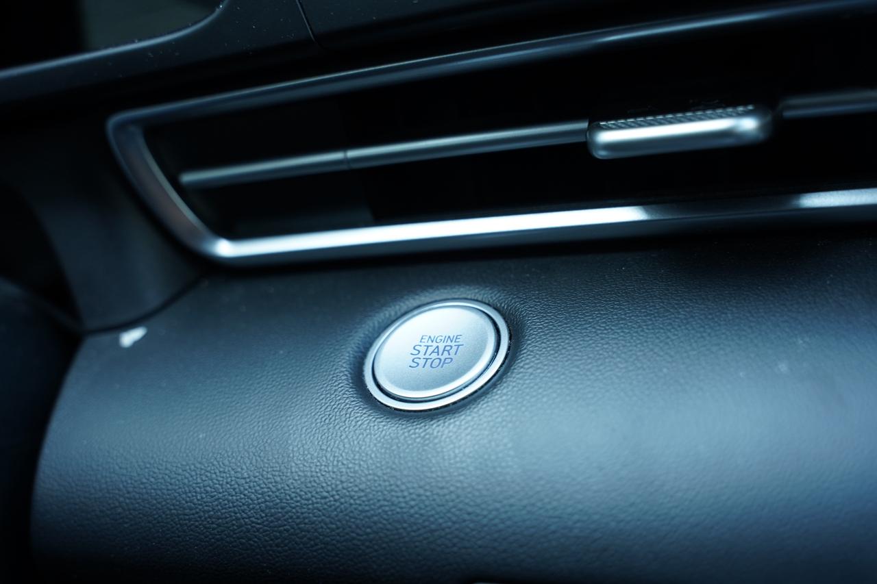 2023 Hyundai Elantra PREFERRED PKG/NO ACCIDENTS/APPLE CARPLAY Photo