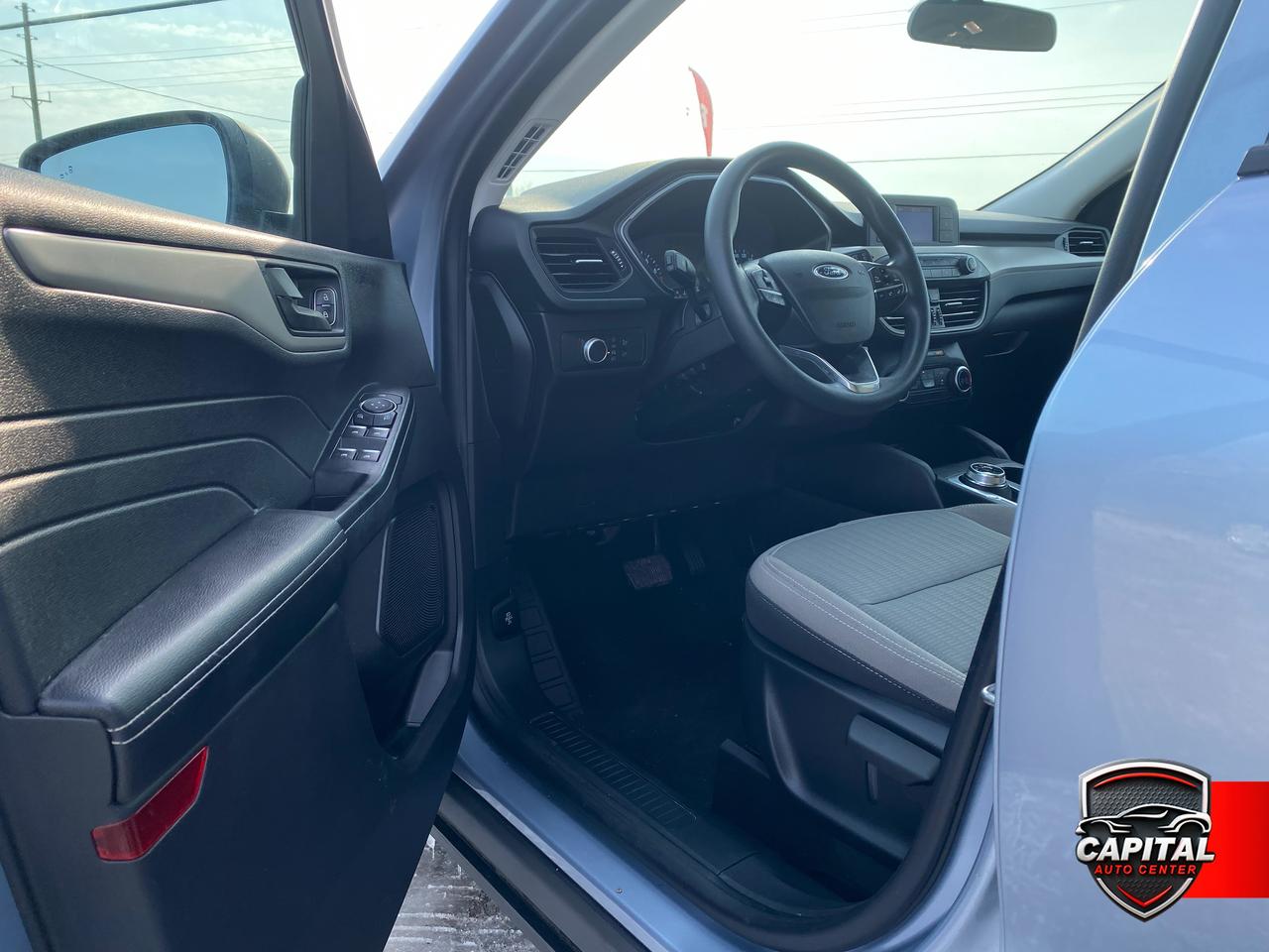 2022 Ford Escape S Photo