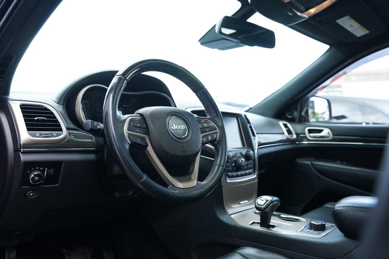 2014 Jeep Grand Cherokee Overland/4WD/SUNROOF/ CAMERA/ BLUETOOTH Photo