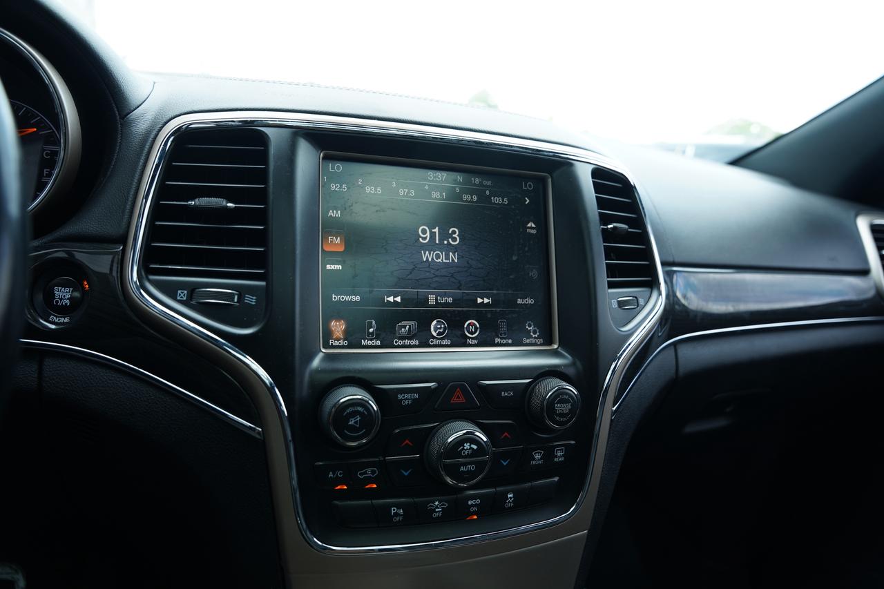 2014 Jeep Grand Cherokee Overland/4WD/SUNROOF/ CAMERA/ BLUETOOTH Photo