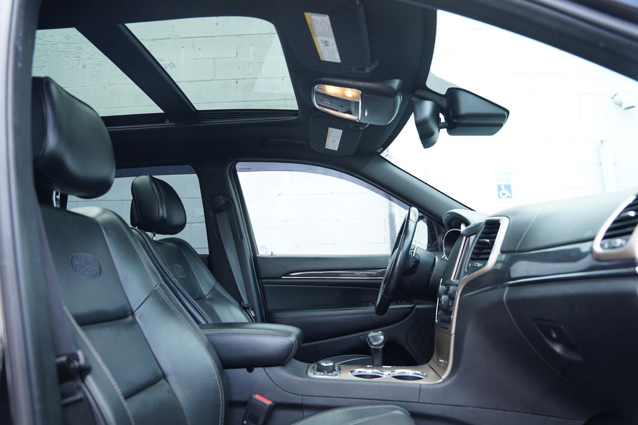 2014 Jeep Grand Cherokee Overland/4WD/SUNROOF/ CAMERA/ BLUETOOTH Photo