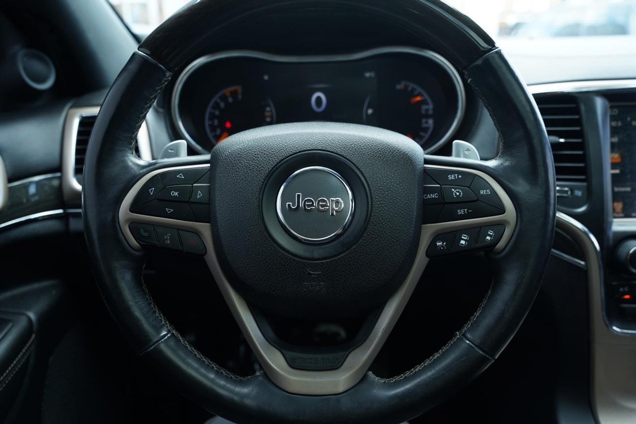 2014 Jeep Grand Cherokee Overland/4WD/SUNROOF/ CAMERA/ BLUETOOTH Photo