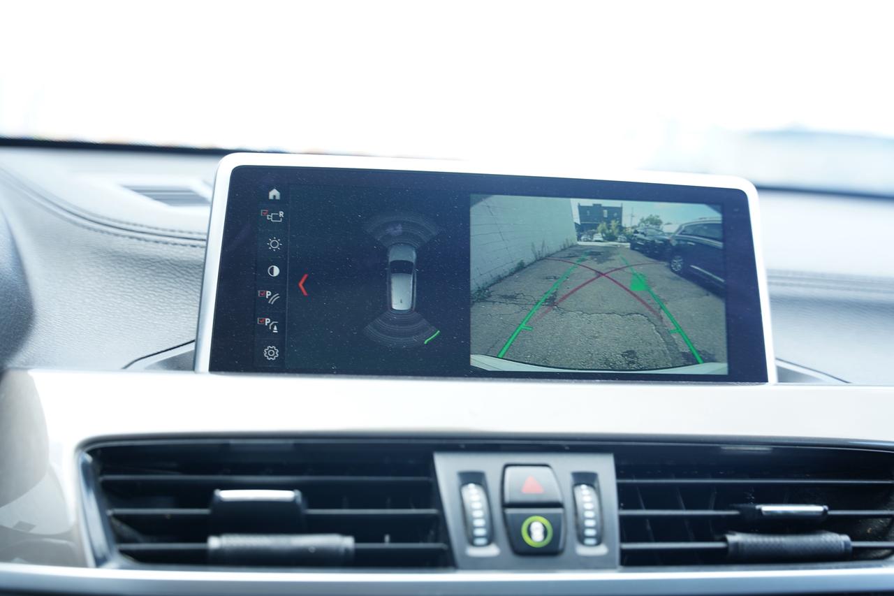 2020 BMW X1 xDrive28i/ NO ACCIDENTS/ PANOROOF/ CAMERA/ NAV Photo