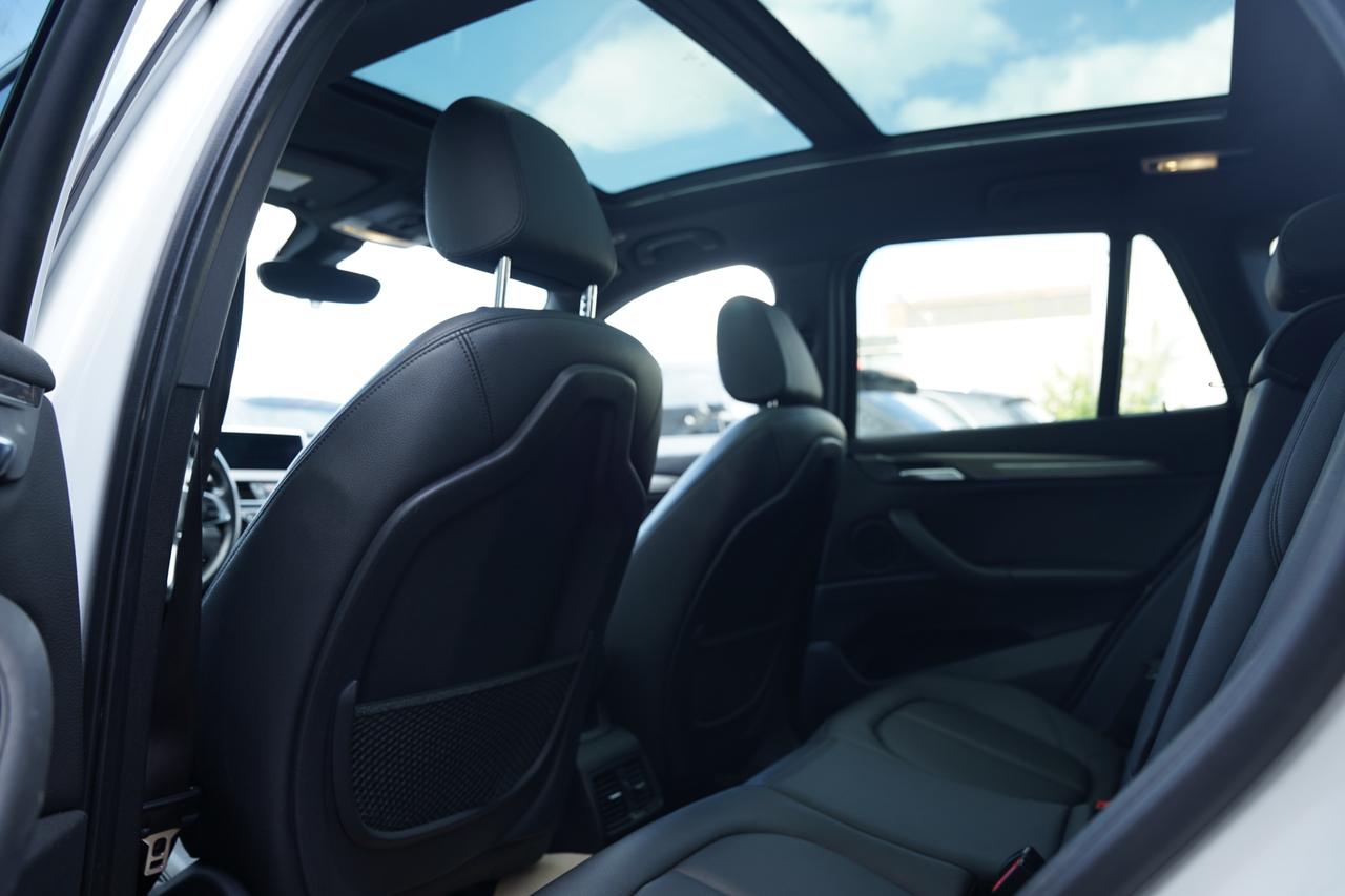 2020 BMW X1 xDrive28i/ NO ACCIDENTS/ PANOROOF/ CAMERA/ NAV Photo