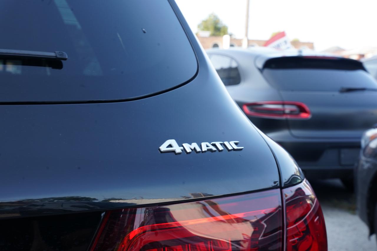 2022 Mercedes-Benz GLC-Class 300/4MATIC/ NAV/ PANOROOF/CAMERA/ BLUETOOTH Photo