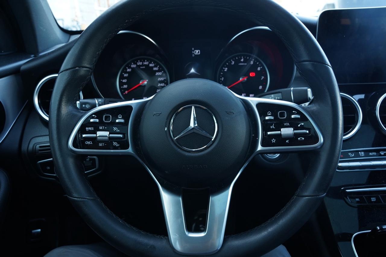 2022 Mercedes-Benz GLC-Class 300/4MATIC/ NAV/ PANOROOF/CAMERA/ BLUETOOTH Photo