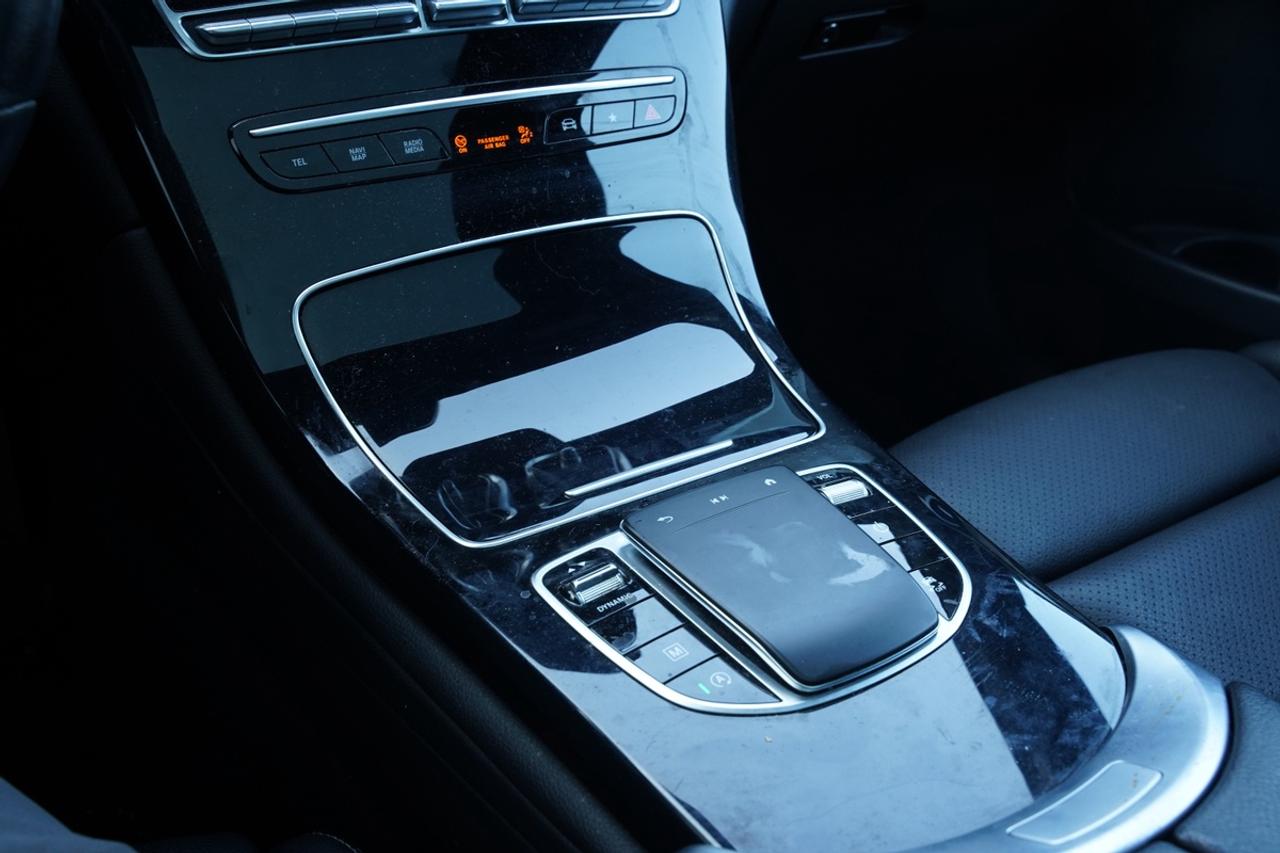 2022 Mercedes-Benz GLC-Class 300/4MATIC/ NAV/ PANOROOF/CAMERA/ BLUETOOTH Photo