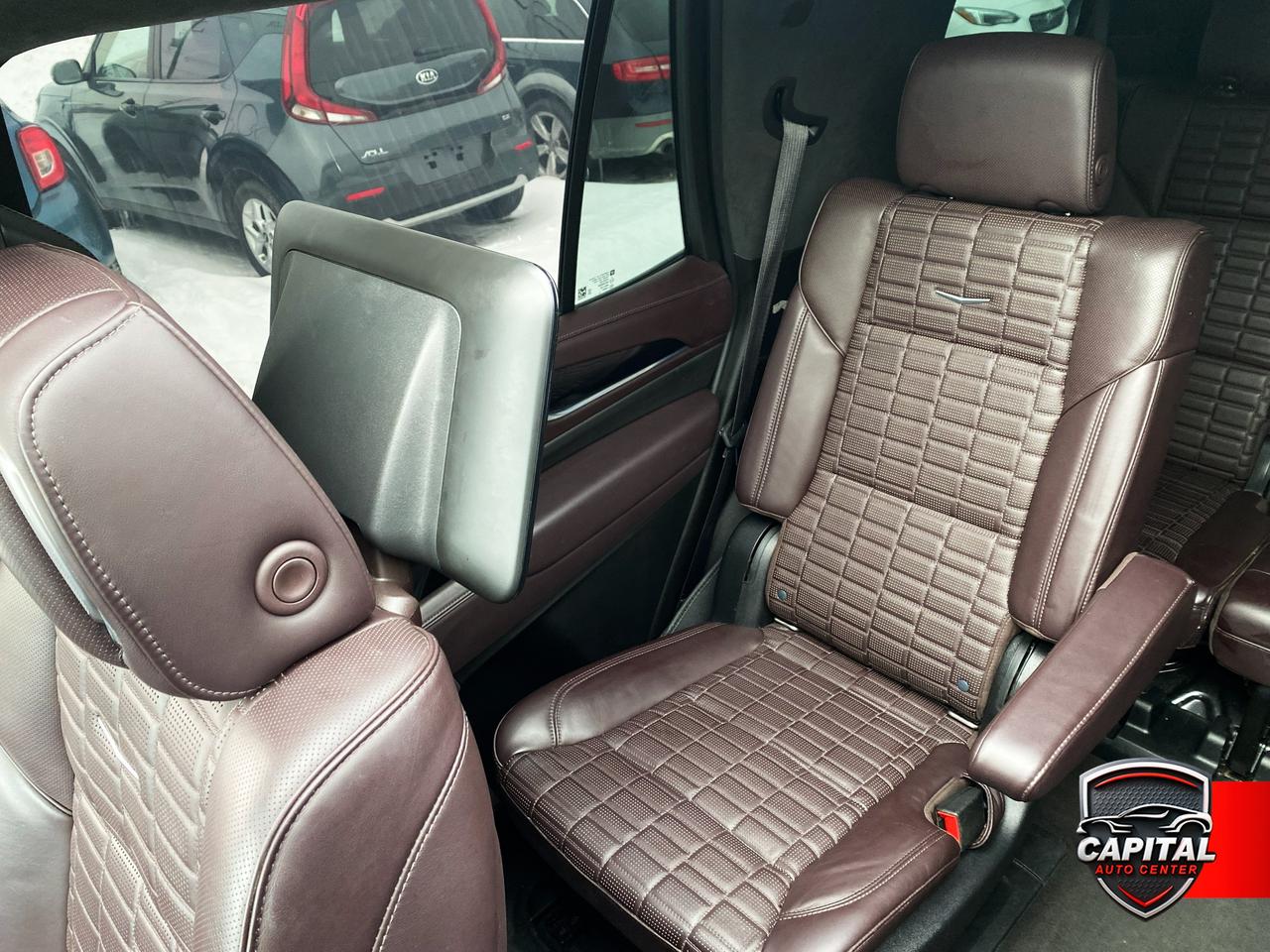 2022 Cadillac Escalade Premium Luxury Photo