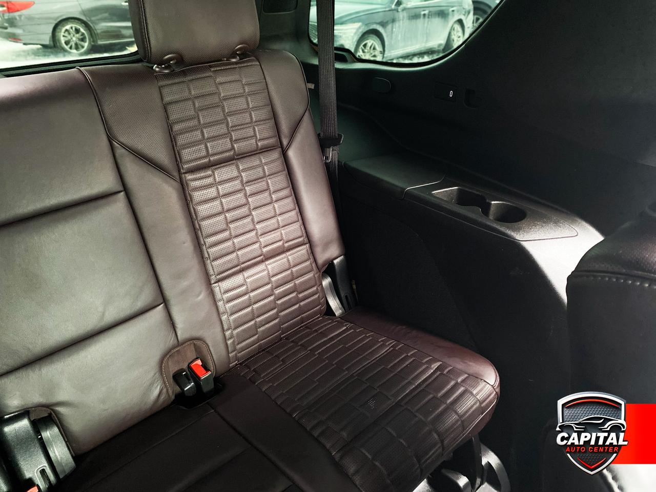 2022 Cadillac Escalade Premium Luxury Photo