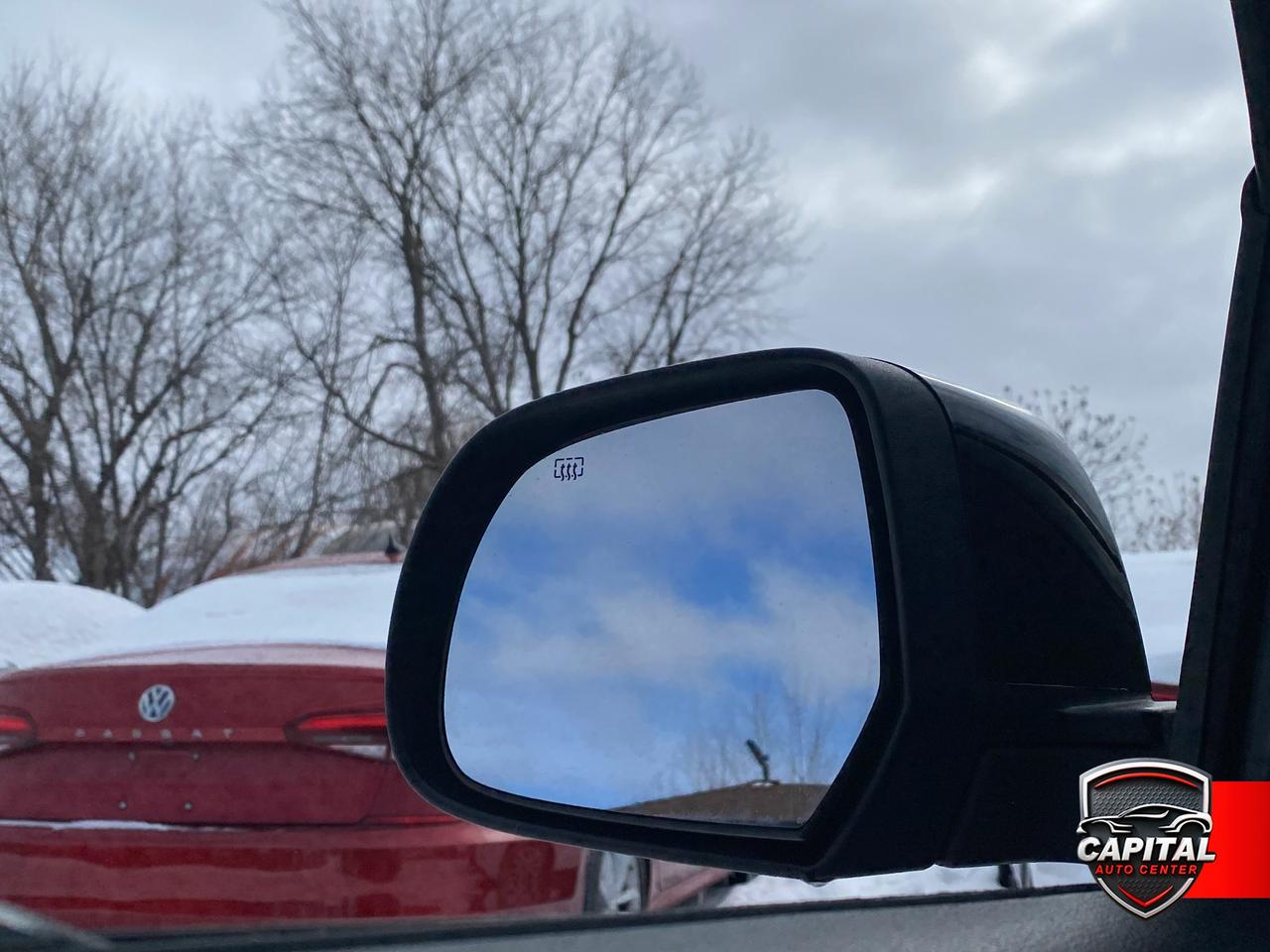 2016 Nissan Micra Base Photo