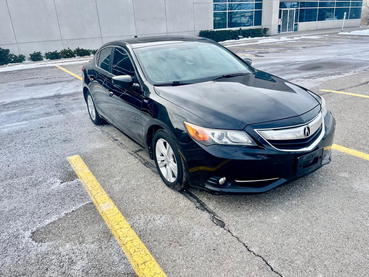 2014 Acura ILX Hybrid Photo4