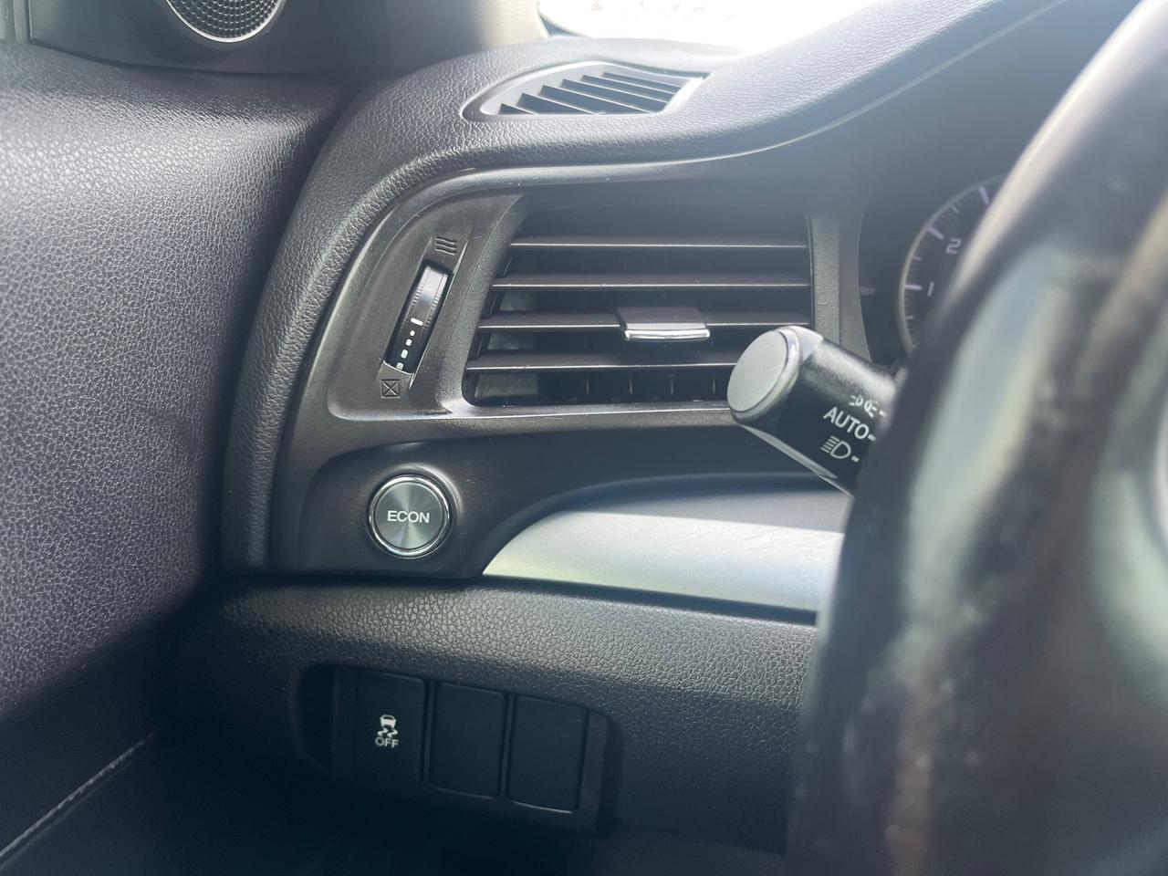 2014 Acura ILX Hybrid Photo