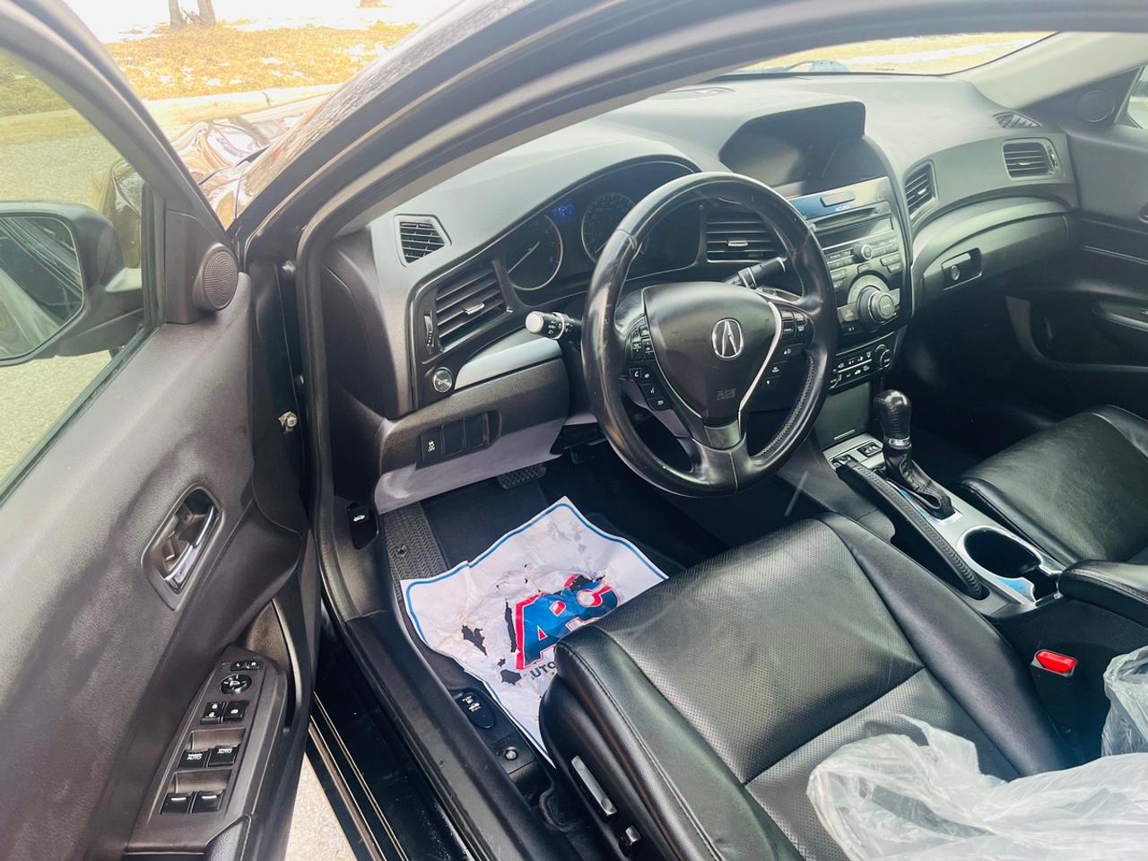 2014 Acura ILX Hybrid Photo