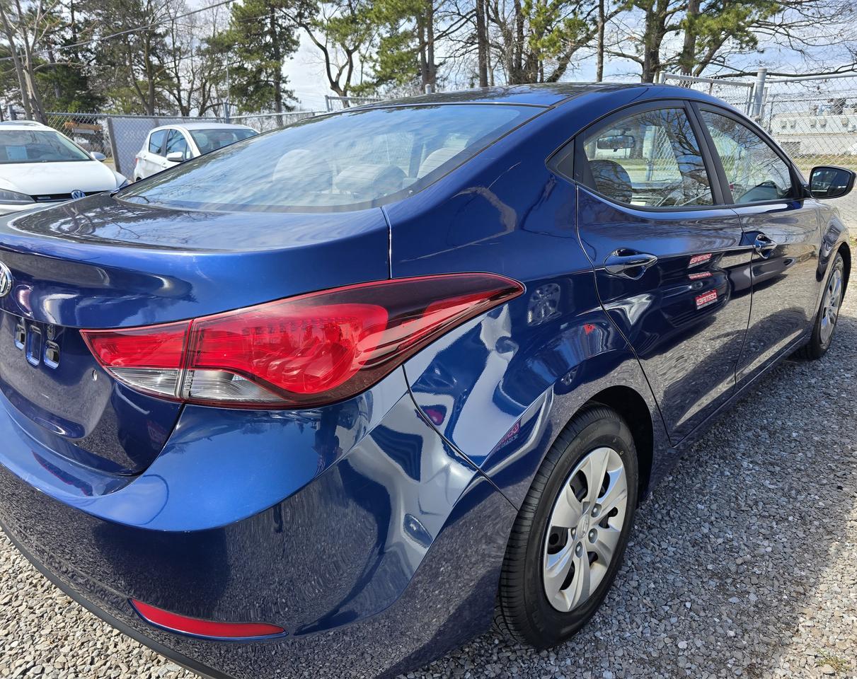 2016 Hyundai Elantra Limited Photo