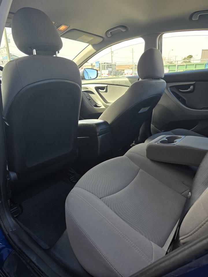 2016 Hyundai Elantra Limited Photo