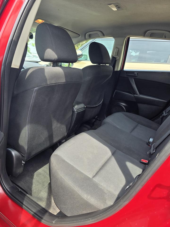 2010 Mazda MAZDA3 s Grand Touring Photo