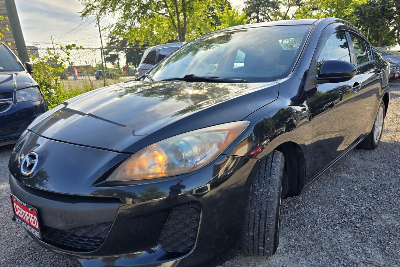 2013 Mazda MAZDA3 i Touring Photo2