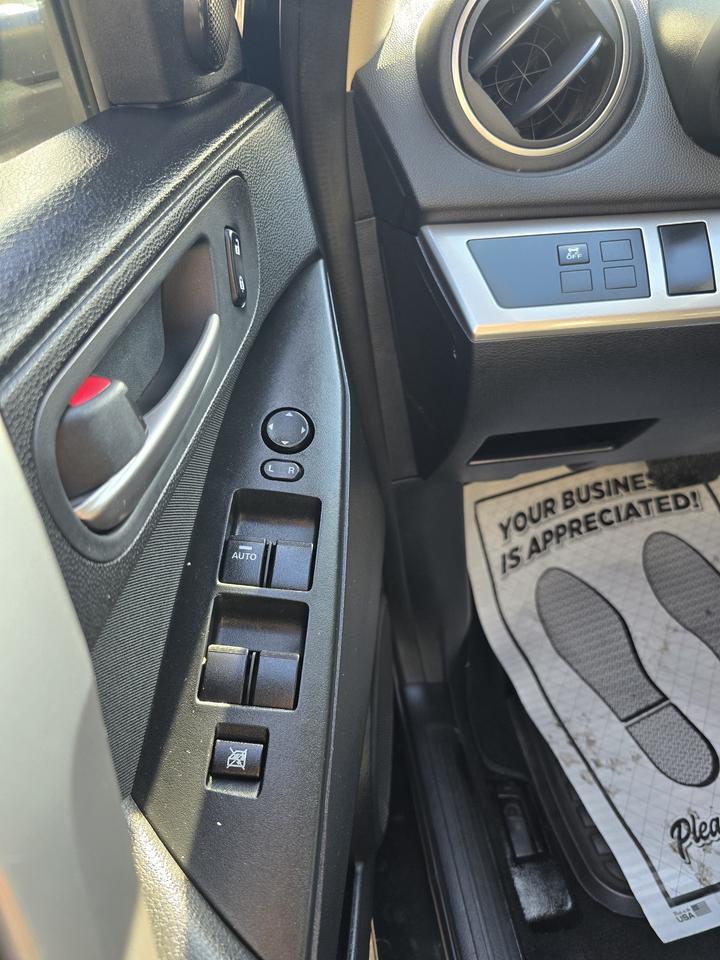 2013 Mazda MAZDA3 i Touring Photo