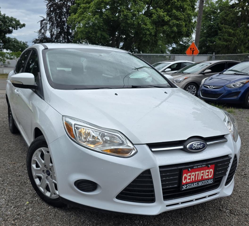 2013 Ford Focus SE Photo0