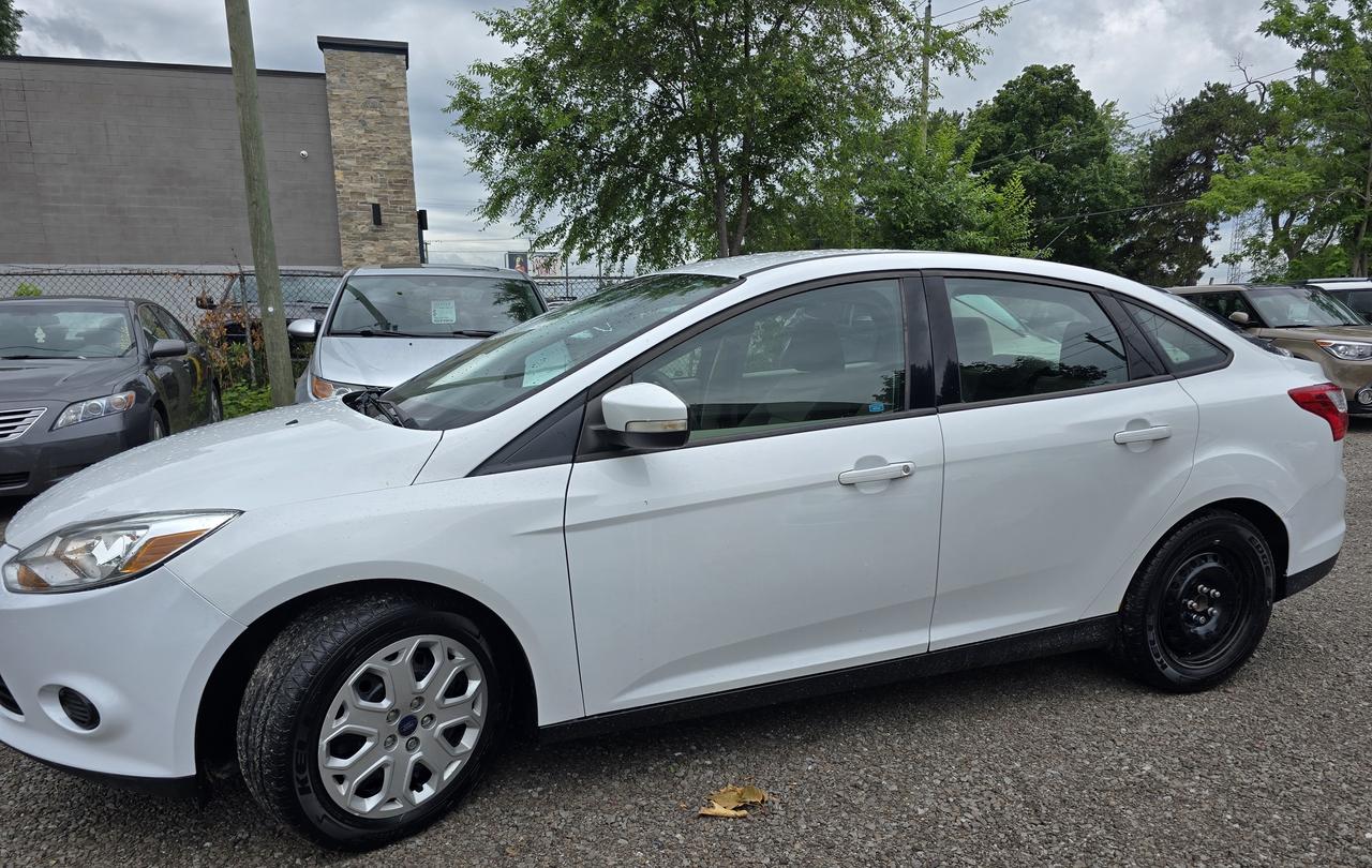 2013 Ford Focus SE Photo