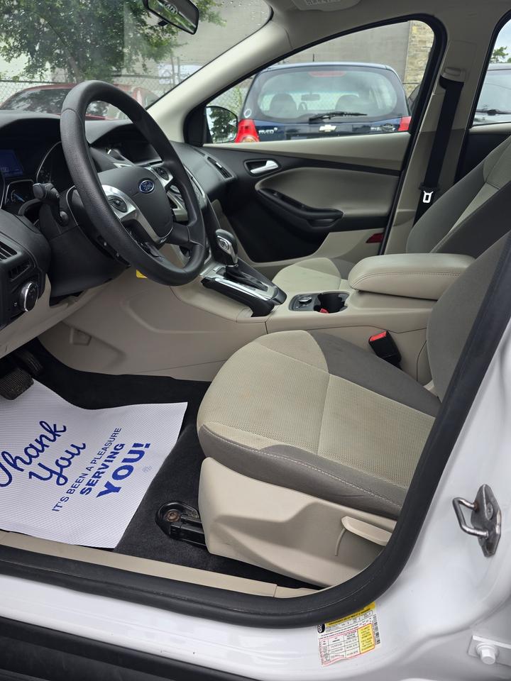 2013 Ford Focus SE Photo