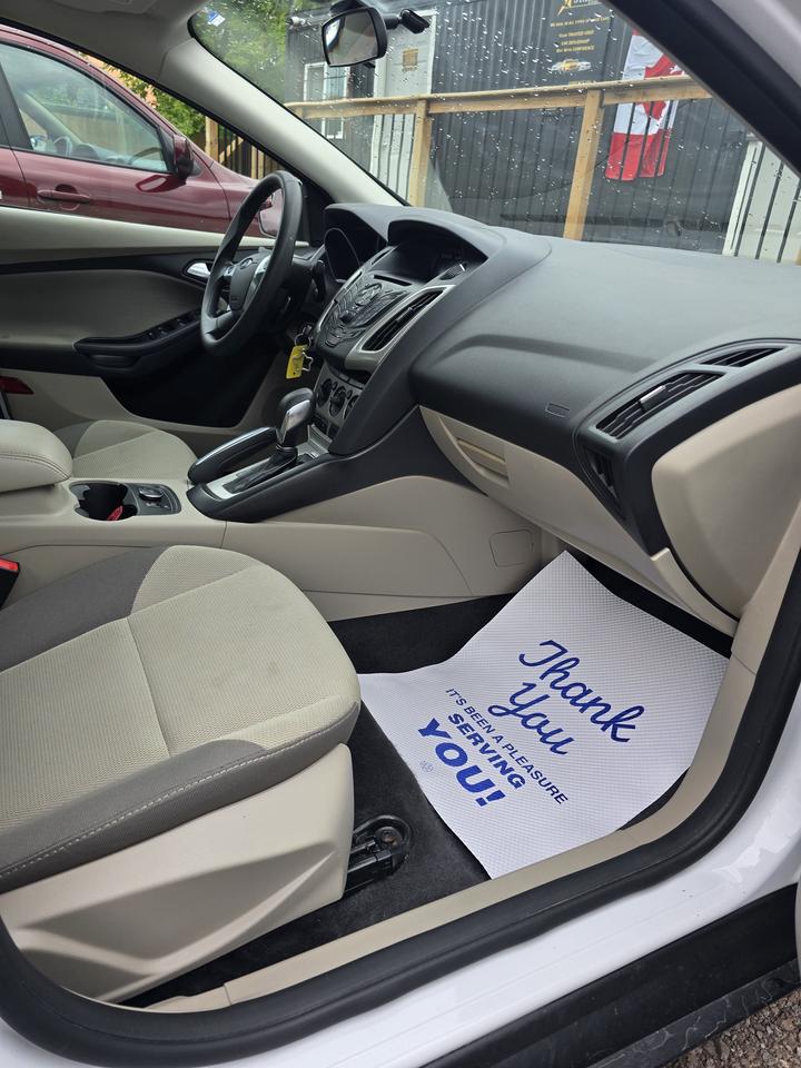 2013 Ford Focus SE Photo