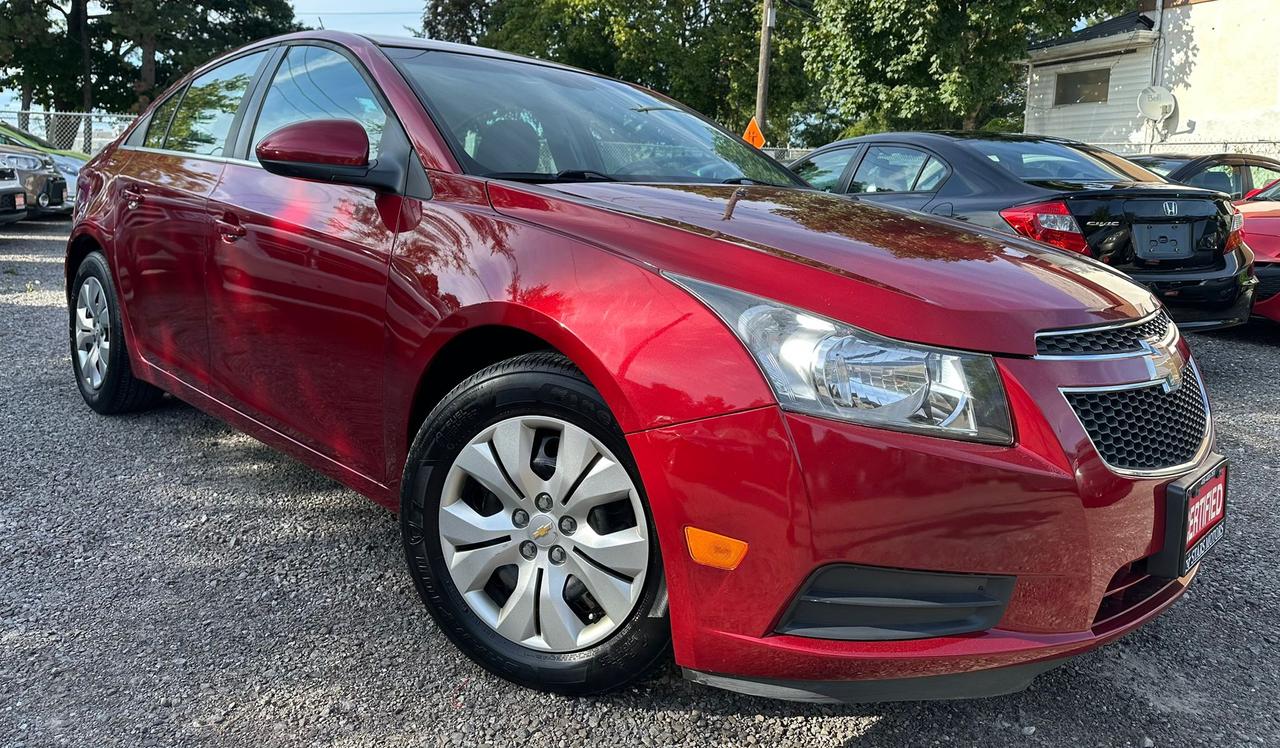 2012 Chevrolet Cruze 1LT Photo0