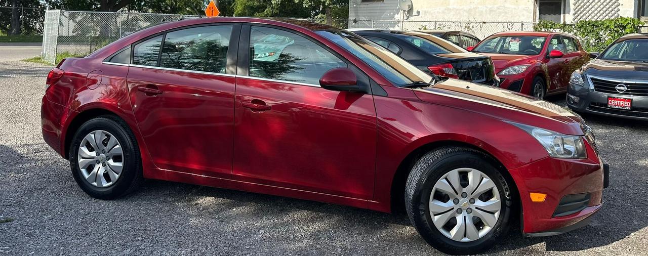 2012 Chevrolet Cruze 1LT Photo